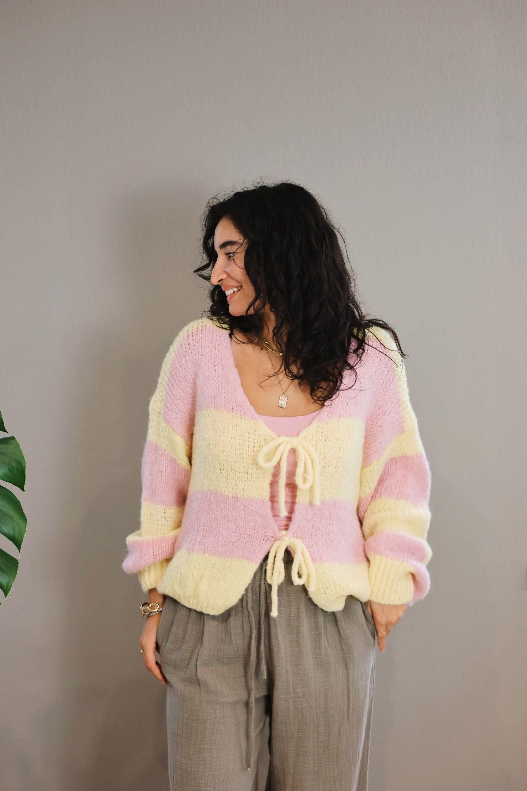 Gestreifter Schleifen Cardigan