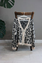 Kuscheliger Leo-Cardigan