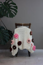 Handmade Strick mit 3D-Blumen